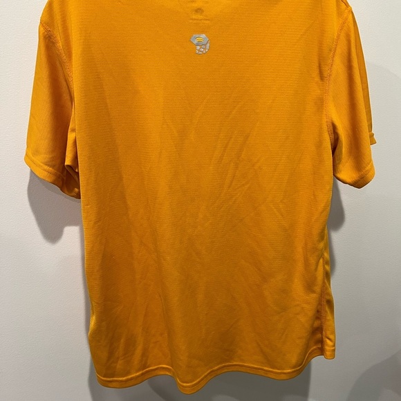 Women’s Golden Orange Mountain HardWear T-Shirt Size Medium - Picture 3 of 9